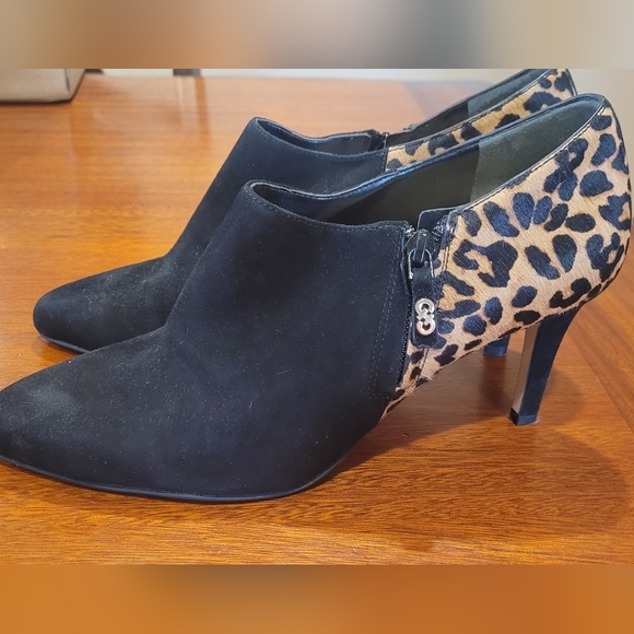Animal print Cole Haan booties fur/suede. SEXY! NWOT. Size 9.5 - Picture 6 of 10